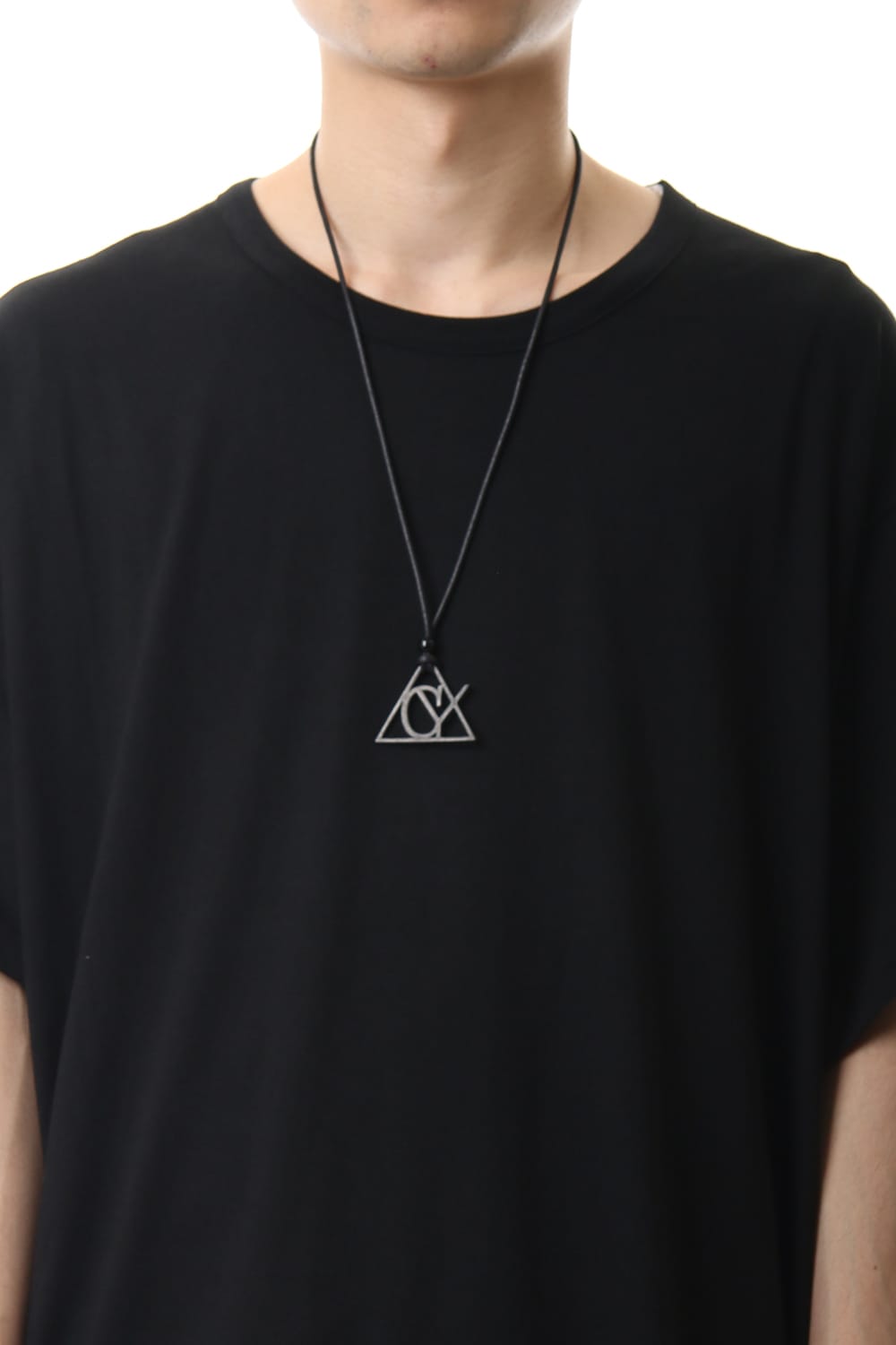 Triangle necklace Black