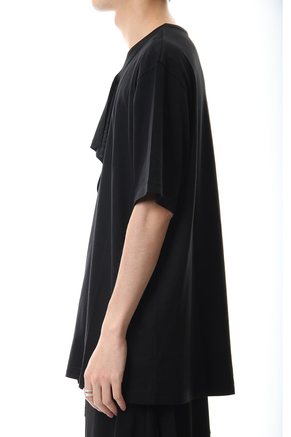 Deformed Drape Short Cut Sew Black
