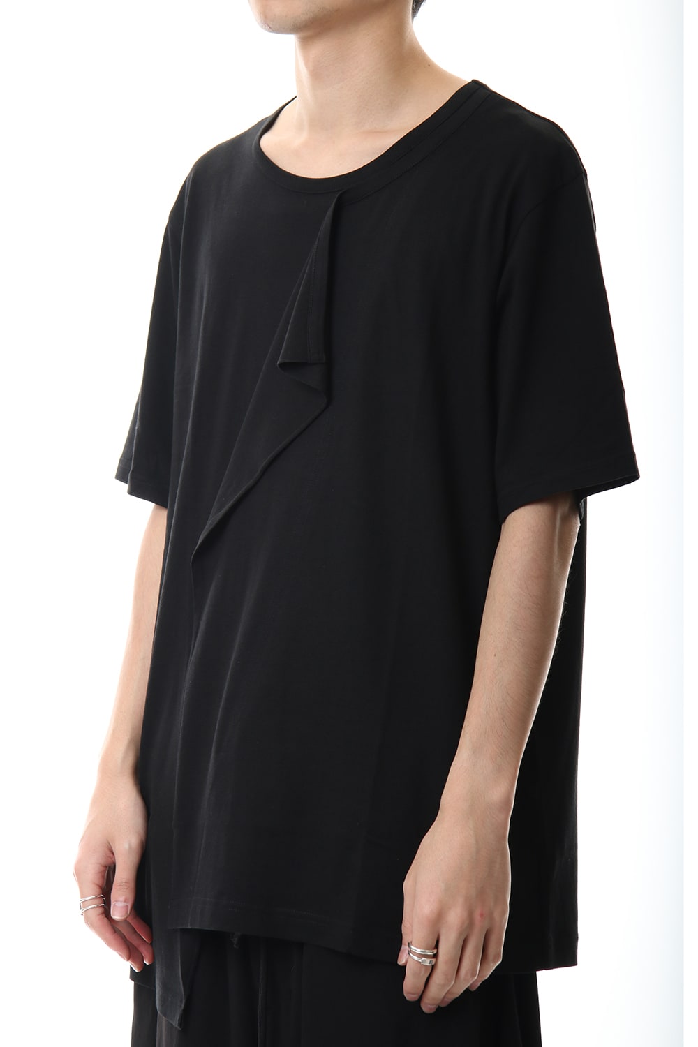 Deformed Drape Short Cut Sew Black
