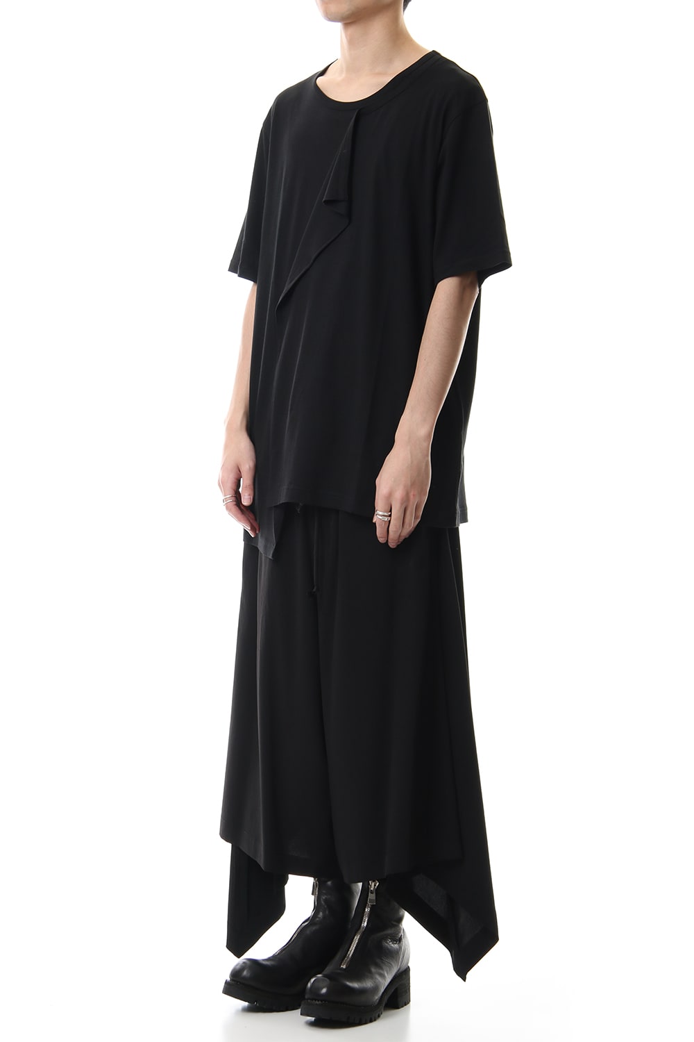 Deformed Drape Short Cut Sew Black