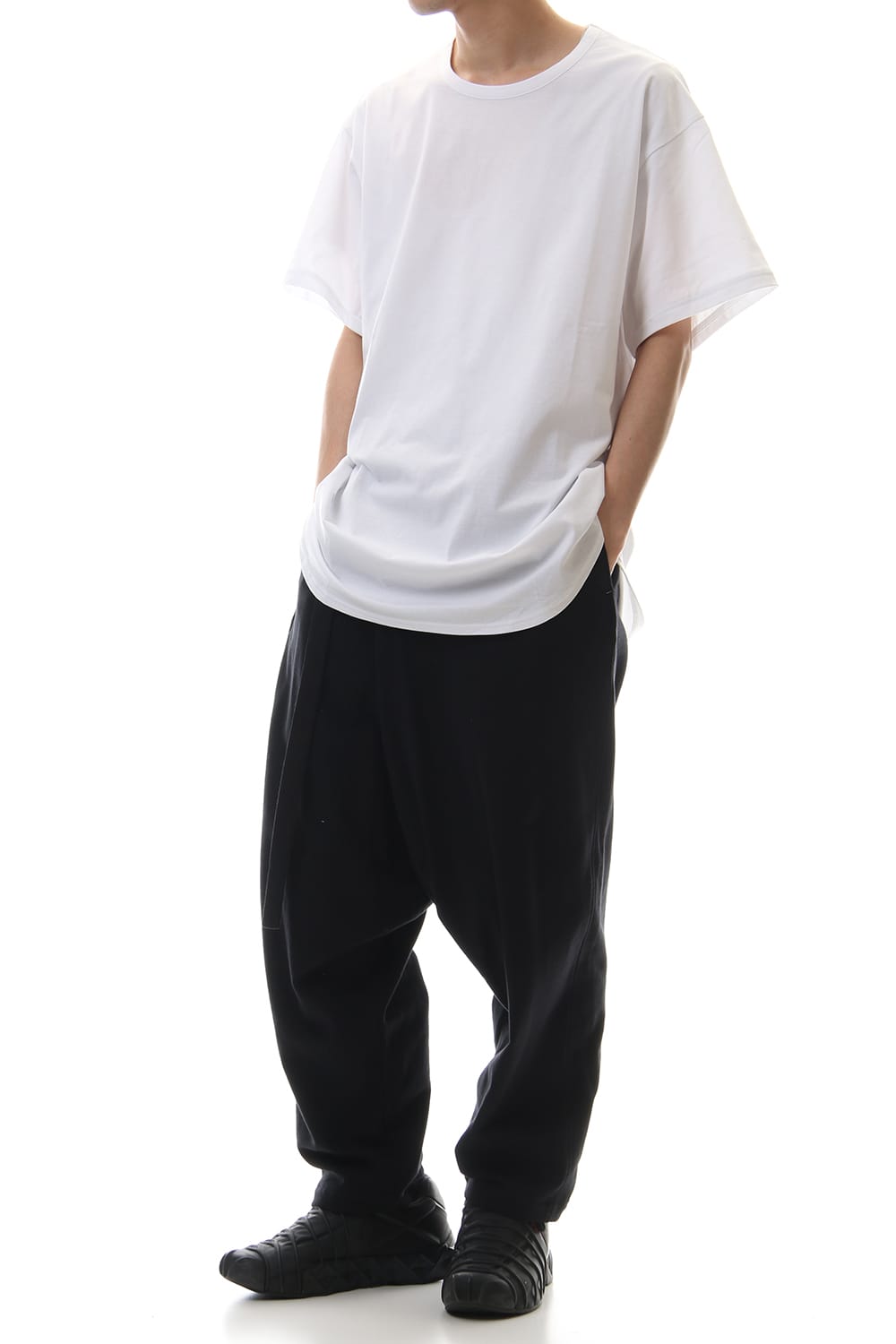 Round Short Sleeve Cut Sew White