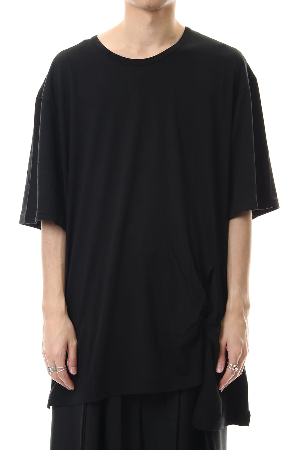 Twisted Big Cut Sew Black