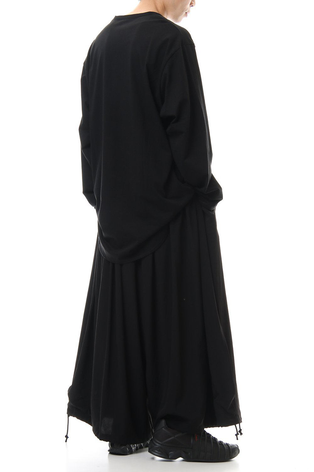 Round Long Sleeve Cut Sew