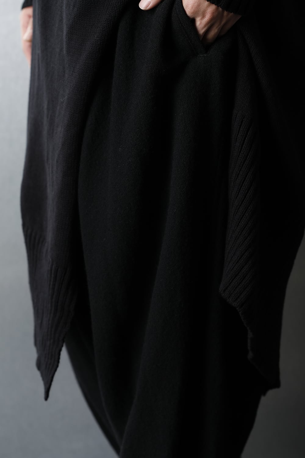 Hem Rib Balloon Pants