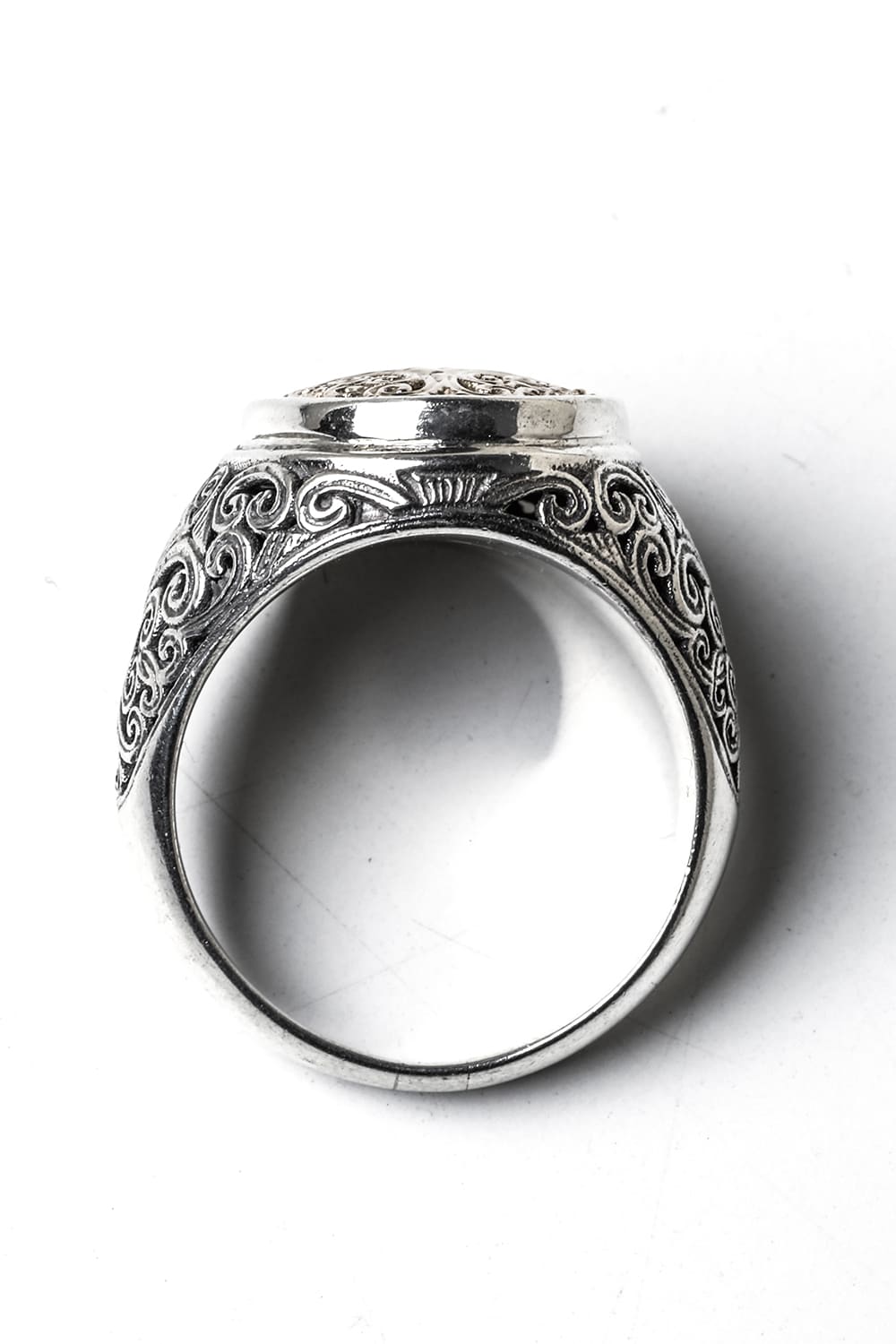 GR19 - Mediterranean Oval Shape Ring