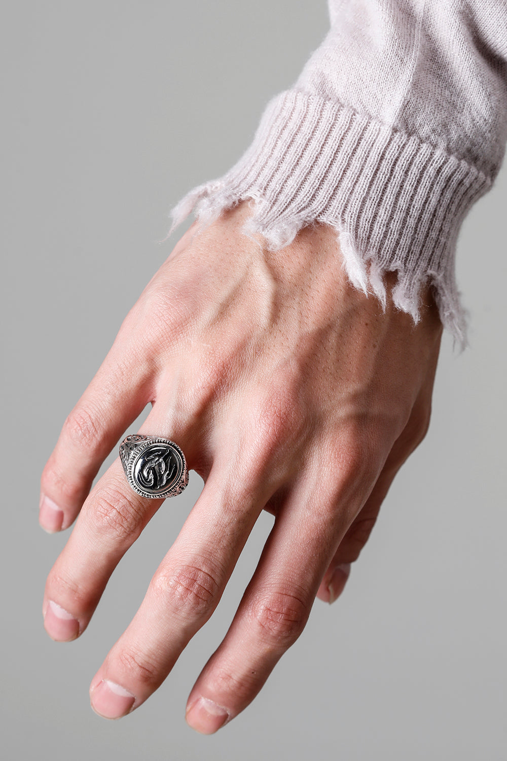 GR53 - Antelope Signet Ring