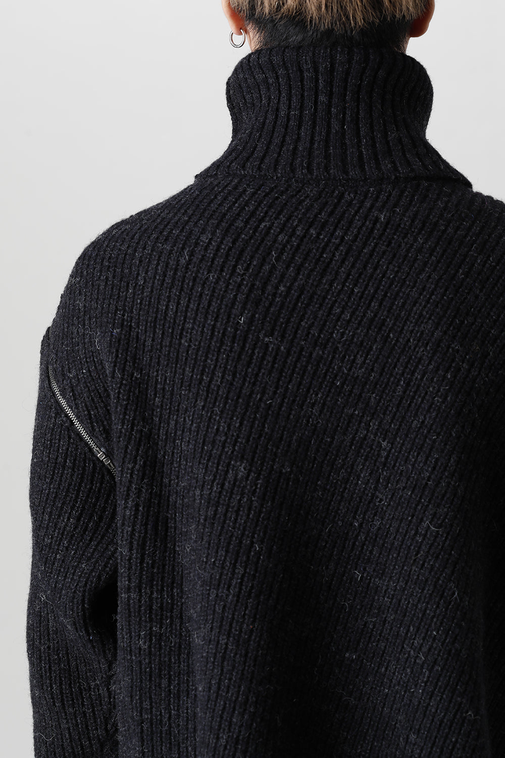Detachable Big Turtle knit Dark Gray