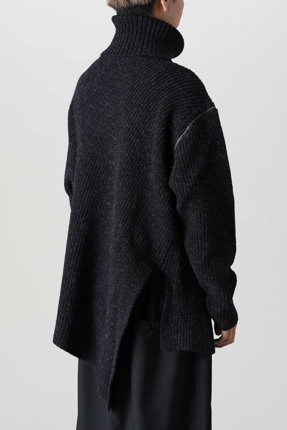 Detachable Big Turtle knit Dark Gray