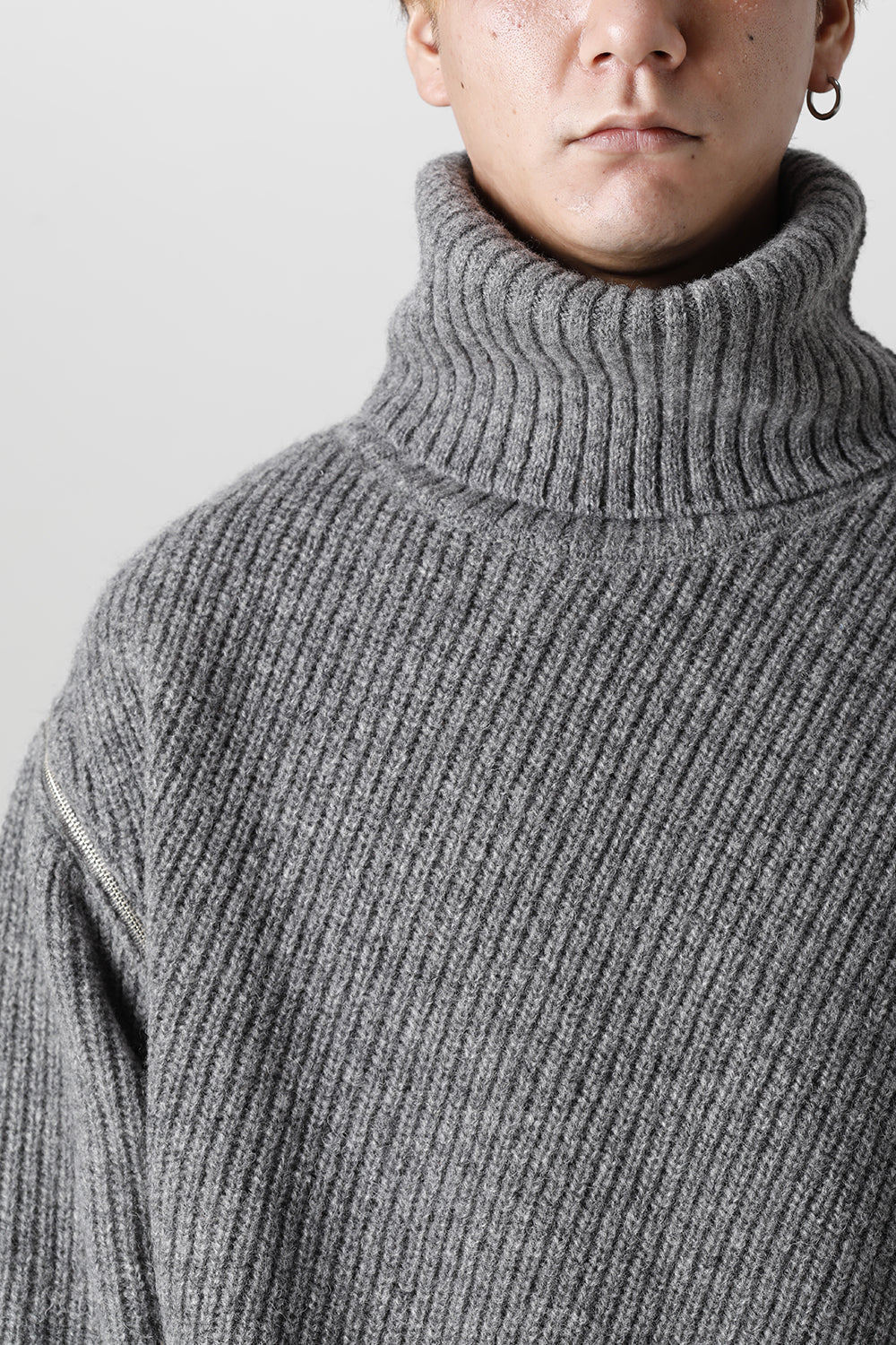 着脱式 ビッグ タートルニット ライトグレー