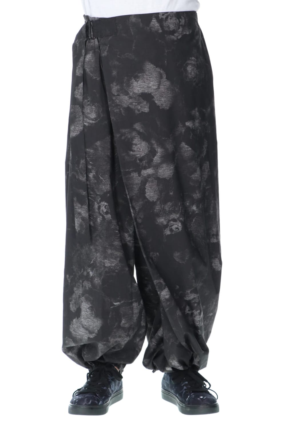 Thai style Balloon pants (Flower print) Black