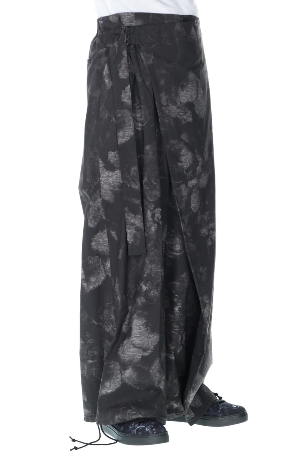 Thai style Balloon pants (Flower print) Black