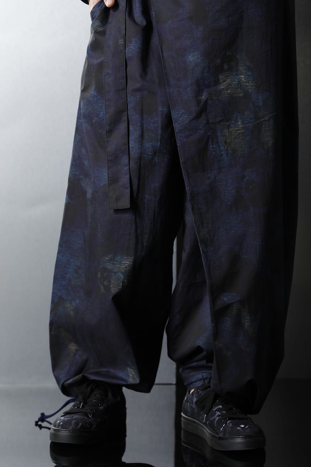 Thai style Balloon pants (Flower print) Dark Blue