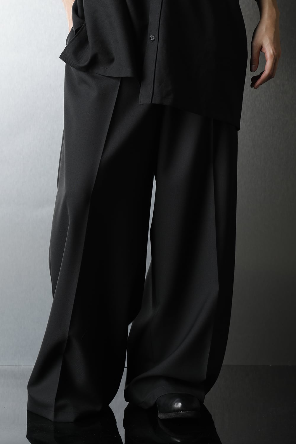 Tuck Wide Pants