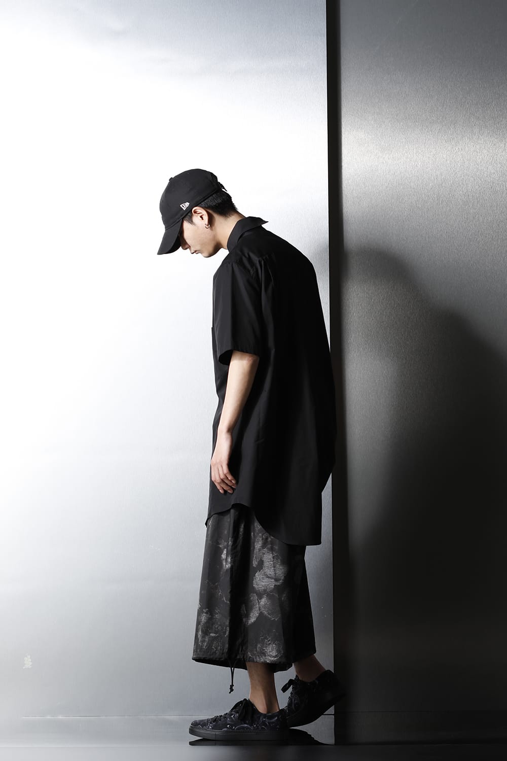 Drawstring Asymmetry Pants(Flower print) Black