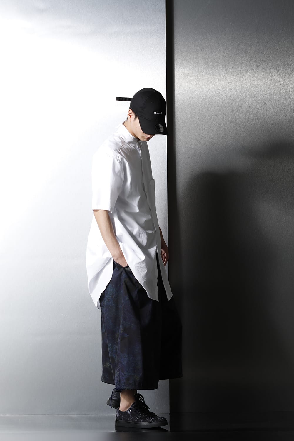 アシンメトリーパンツ ​(花柄) ダークブルー