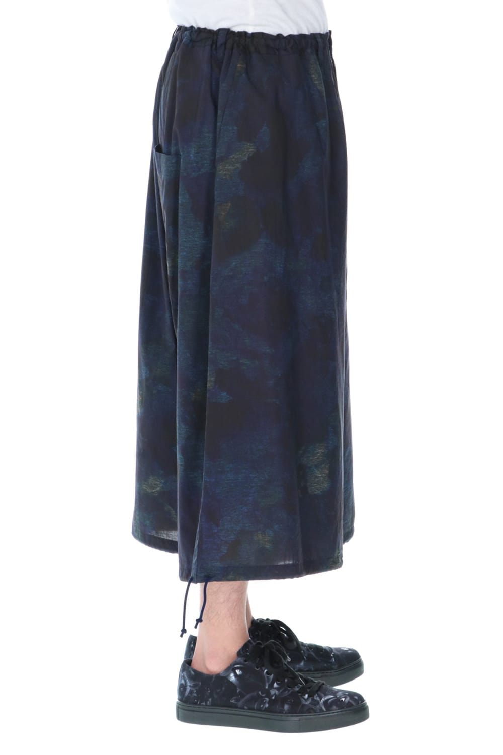 アシンメトリーパンツ ​(花柄) ダークブルー