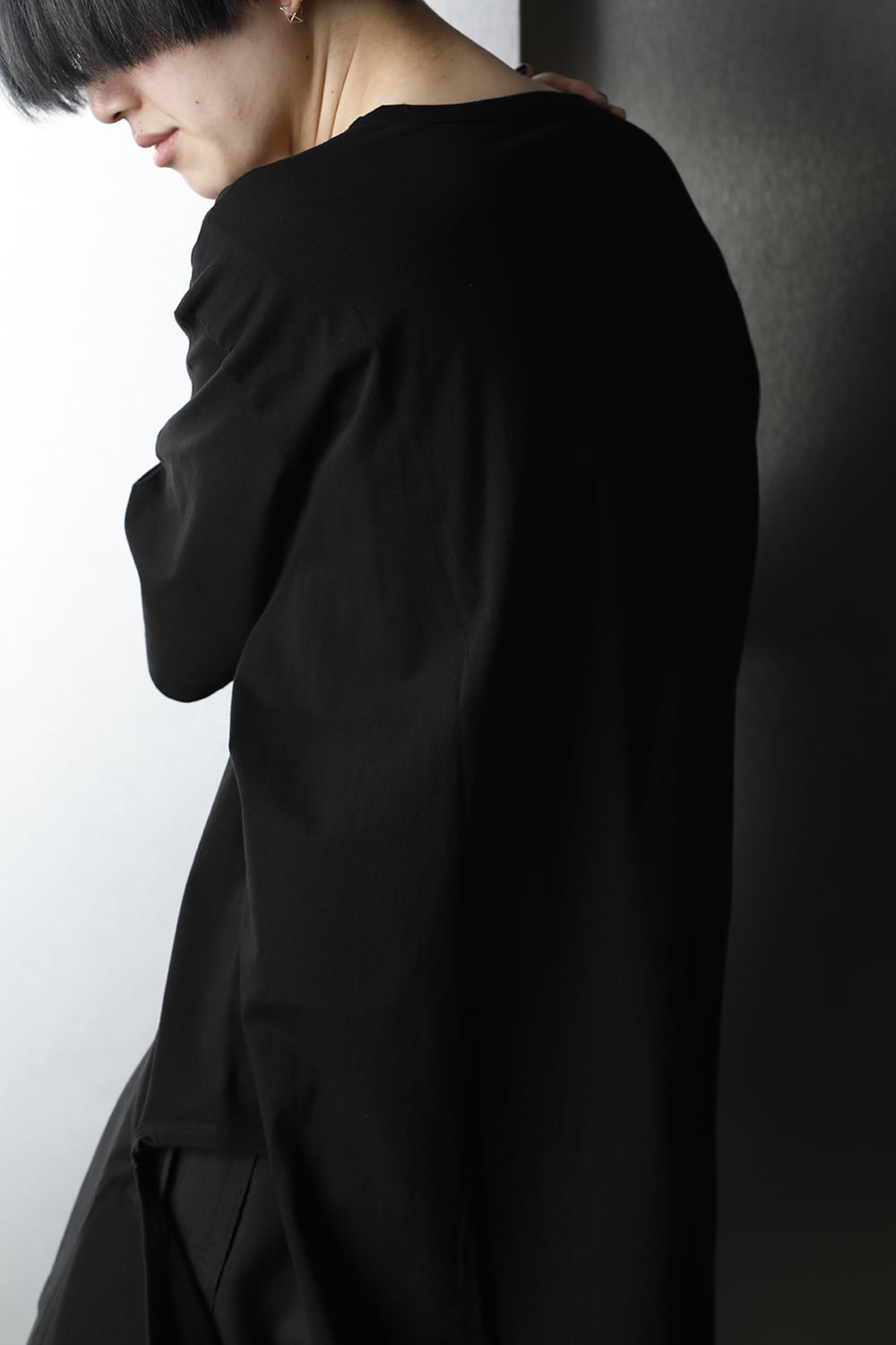 Hole Jumbo Cut Sew Black