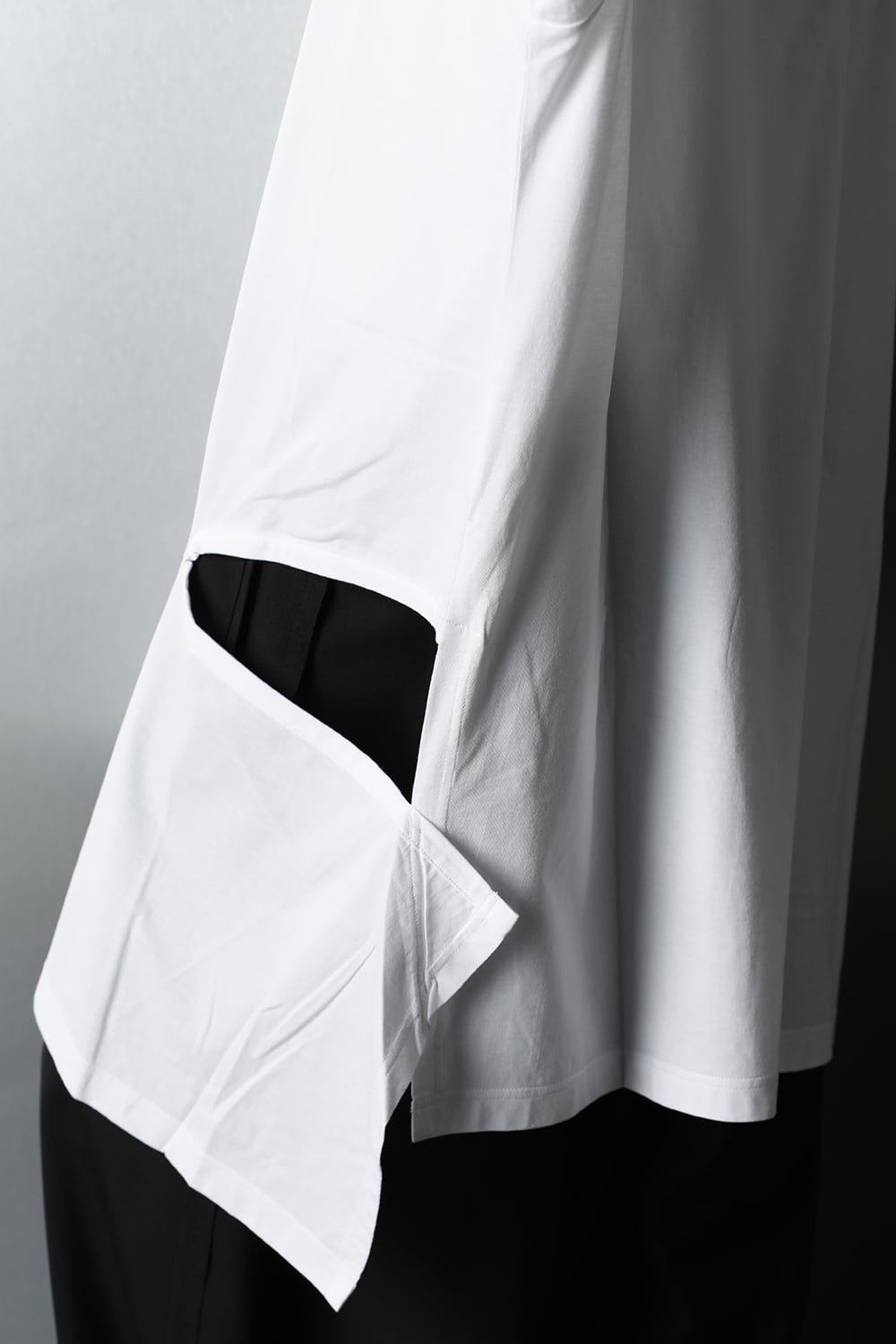 Hole Jumbo Cut Sew White