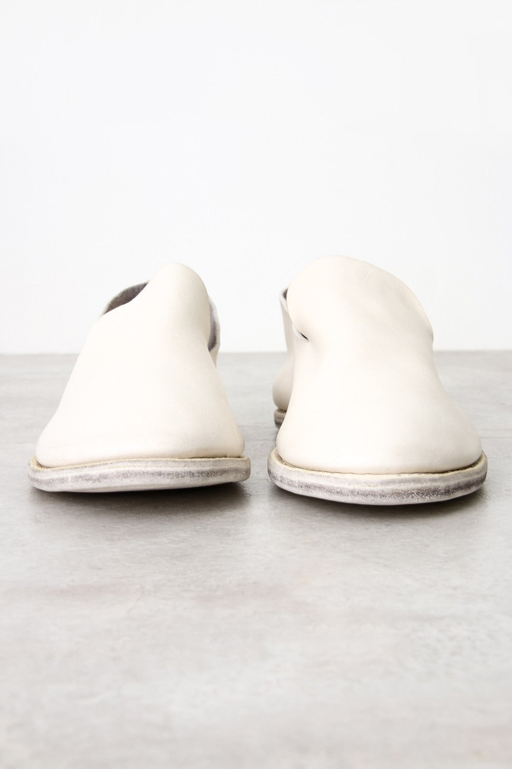 Leather Slip on - Dirty White