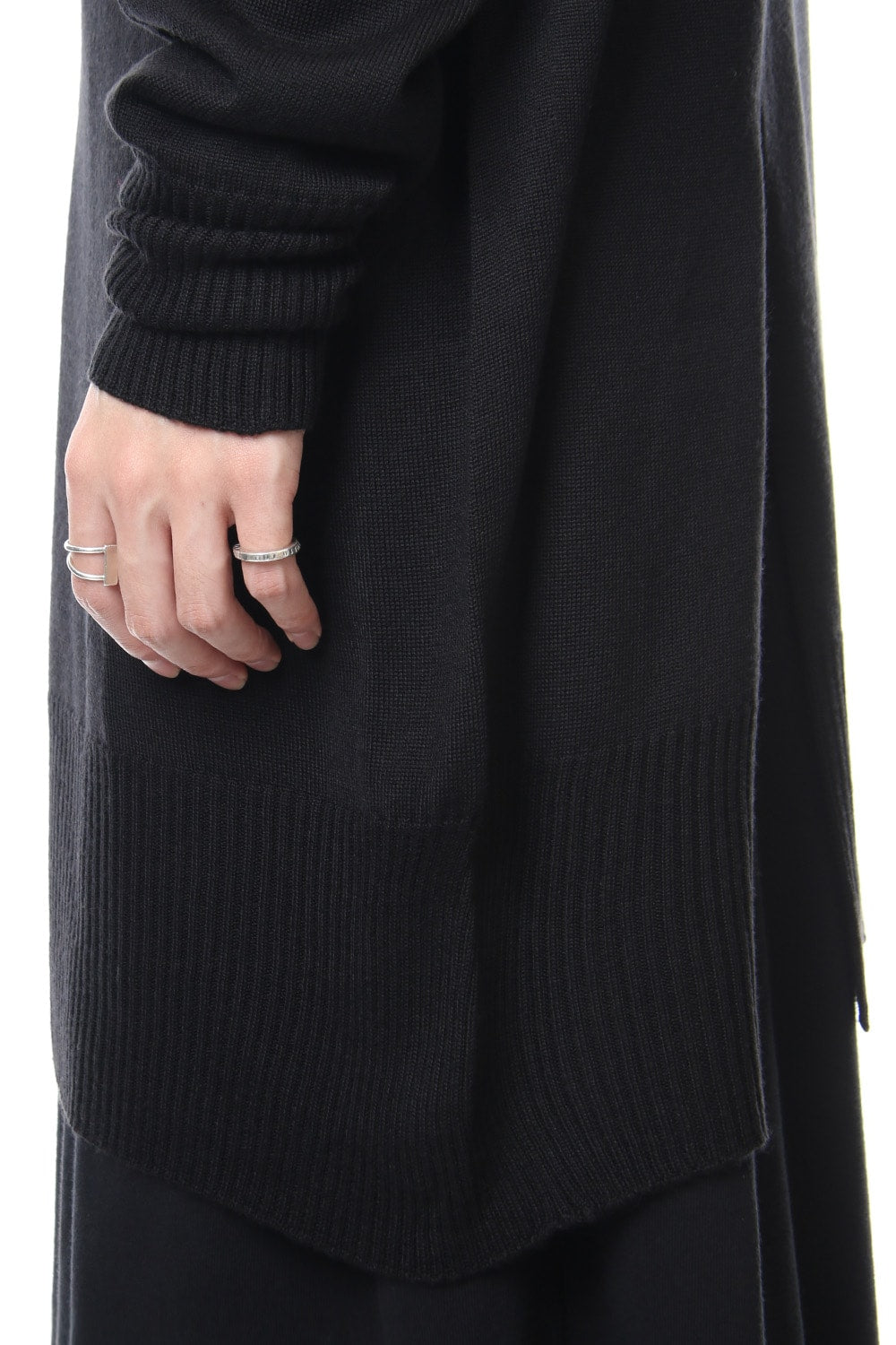 Long Slit Knit