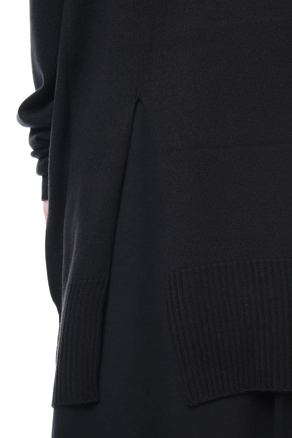 Long Slit Knit