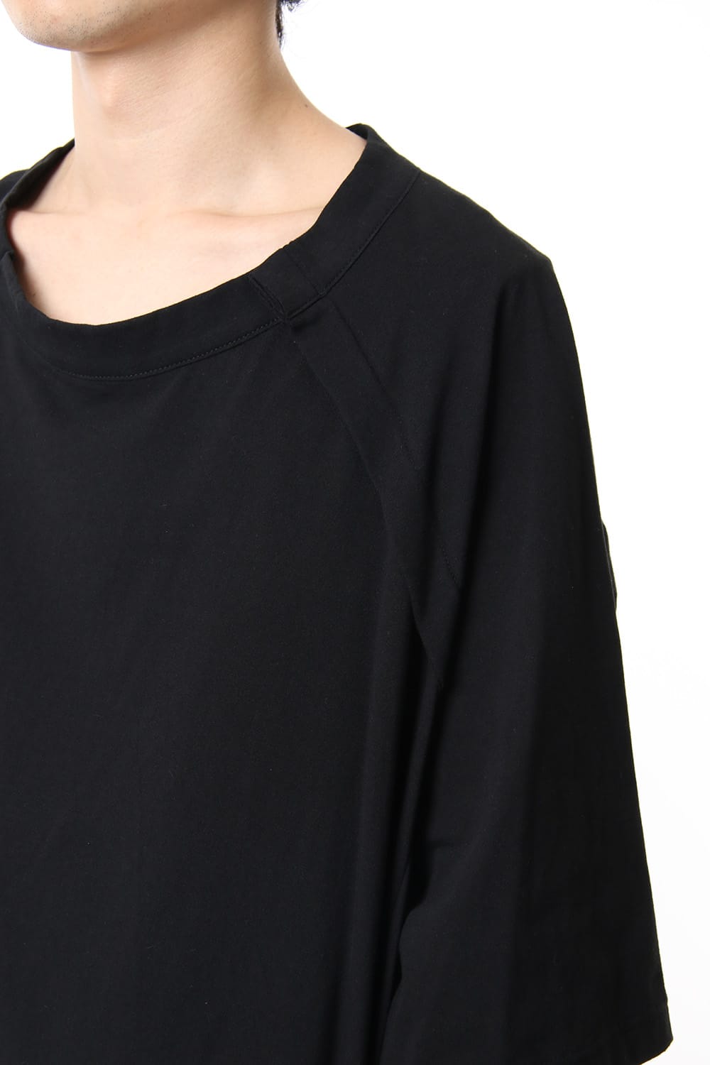 Front raglan slit short sleeve T