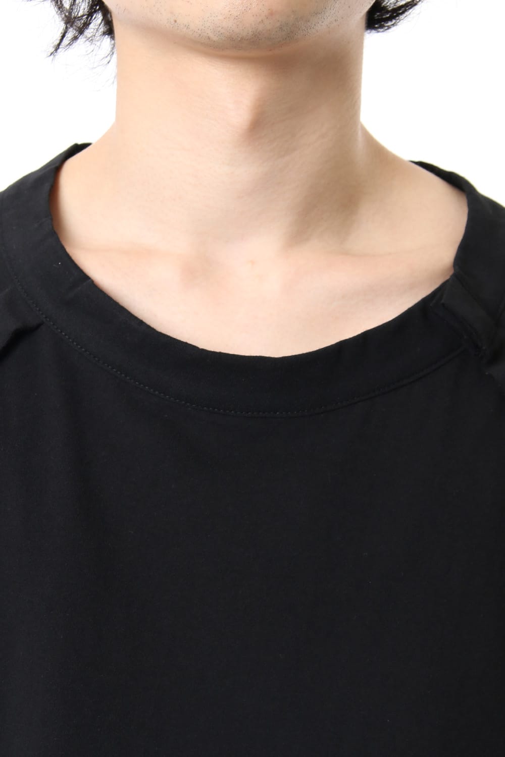 Front raglan slit short sleeve T