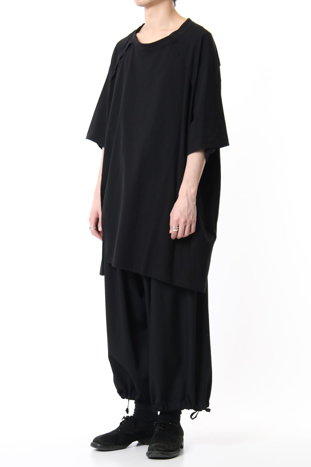 Front raglan slit short sleeve T