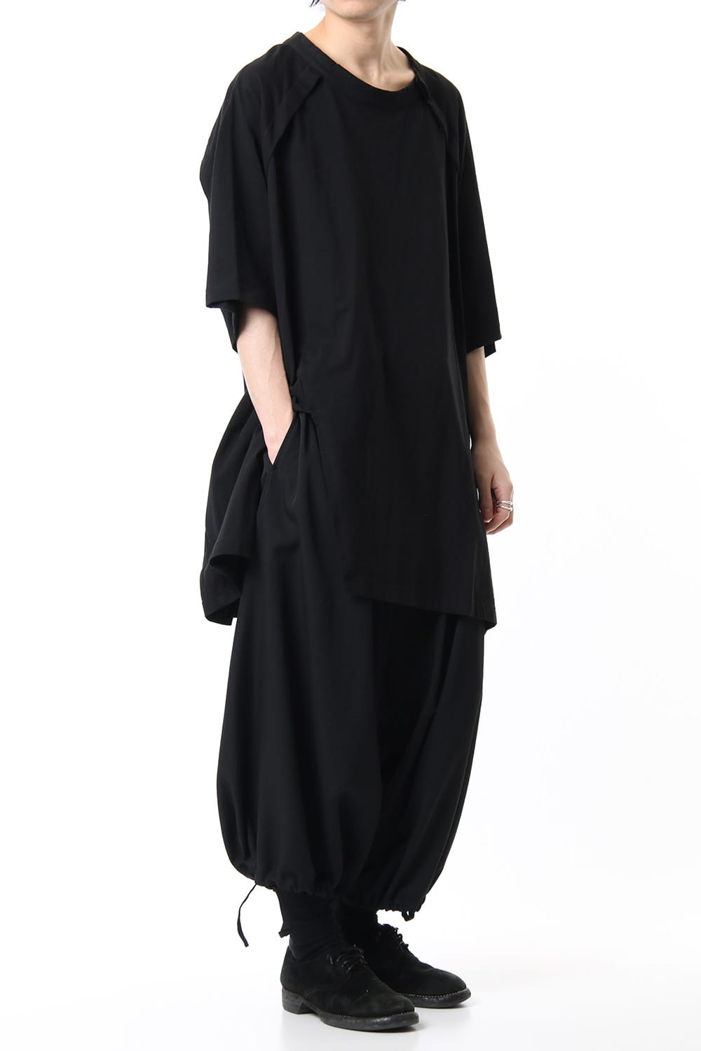 Front raglan slit short sleeve T