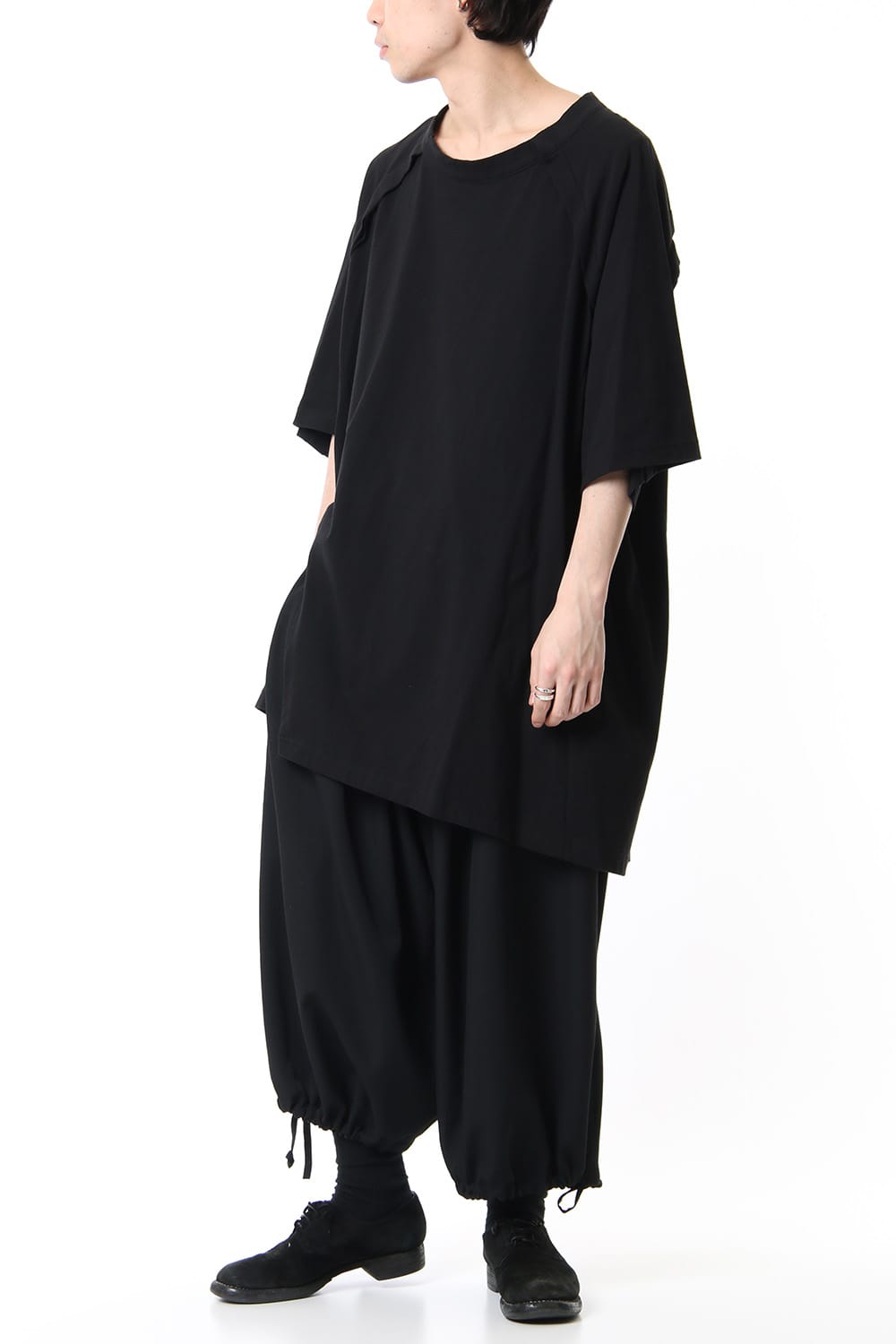 Front raglan slit short sleeve T