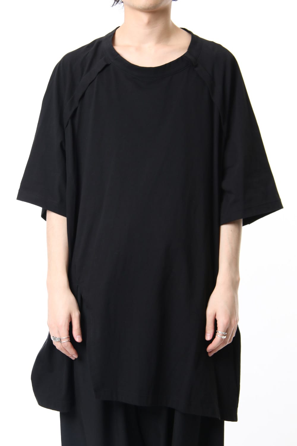Front raglan slit short sleeve T