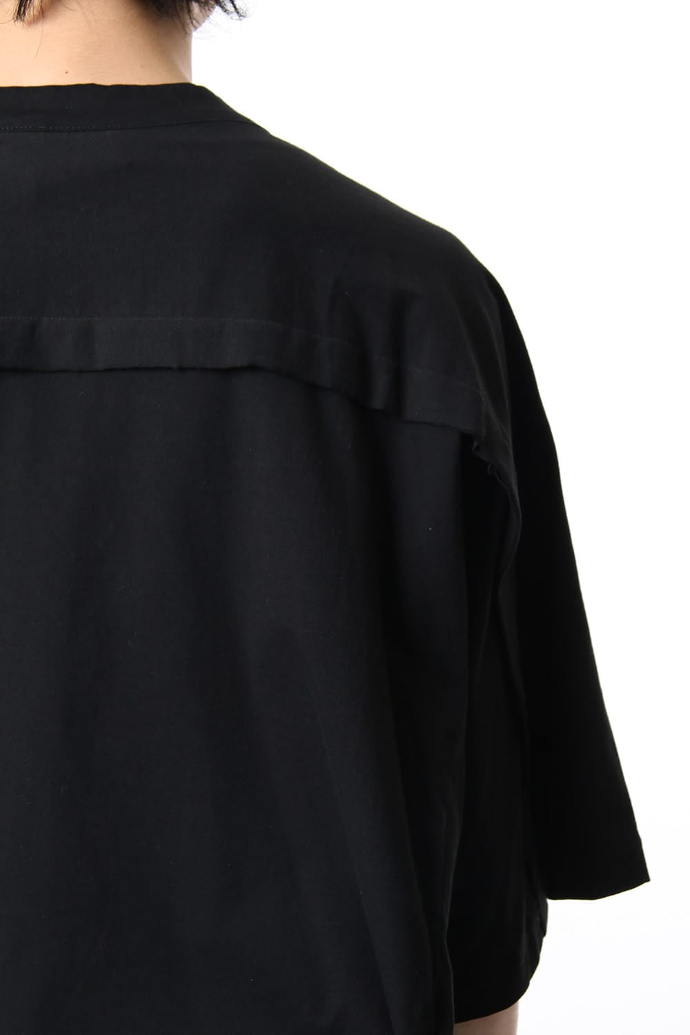 Front raglan slit short sleeve T