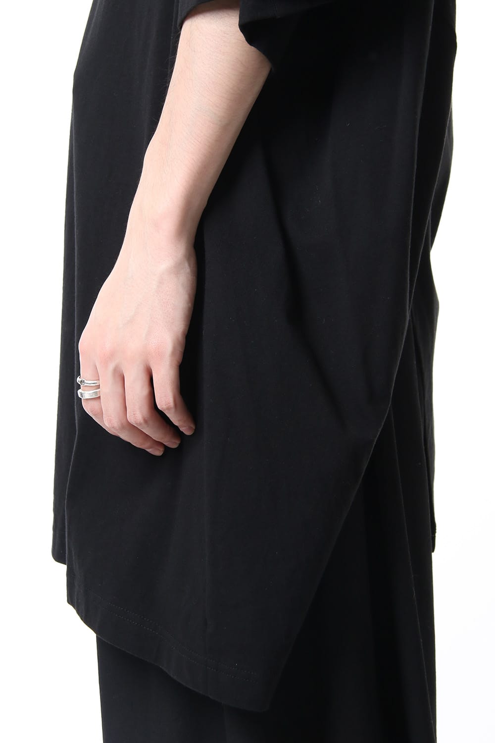 Front raglan slit short sleeve T