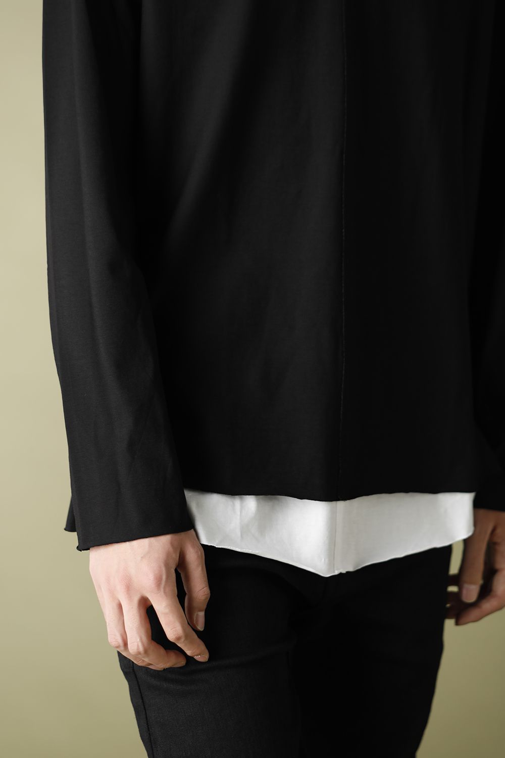 Layered Cutsew 4TH (V-Neck) Black/White