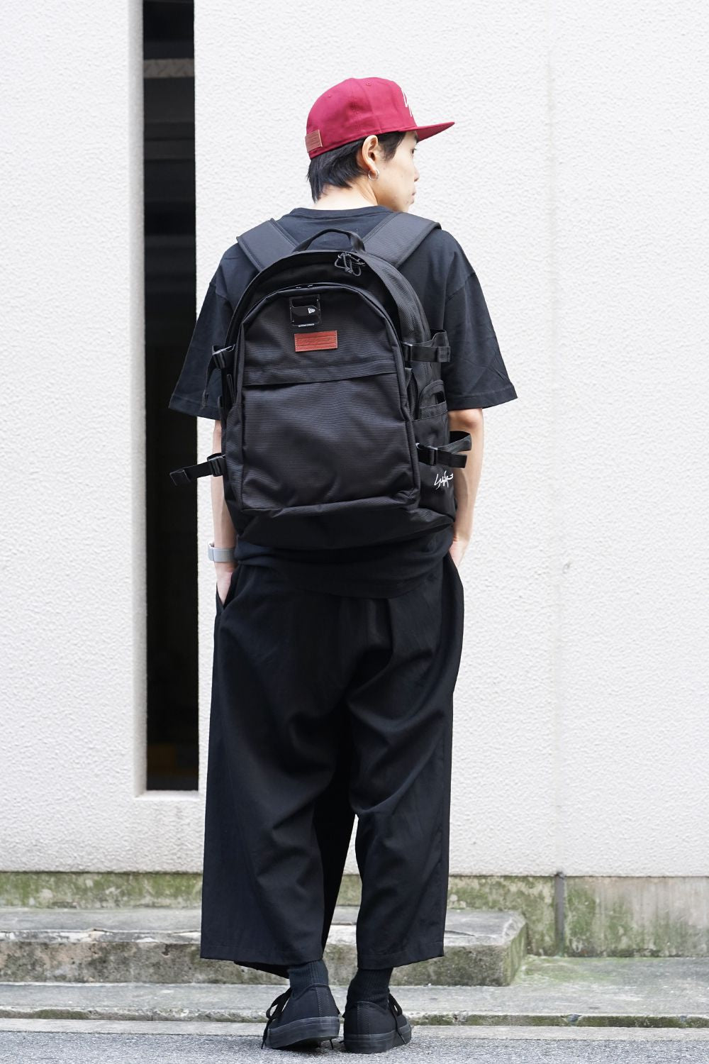 NEW ERA Carrier Pack L YY Logo