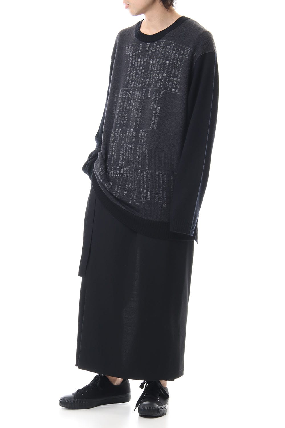 Dictionary print 7G Knit Top