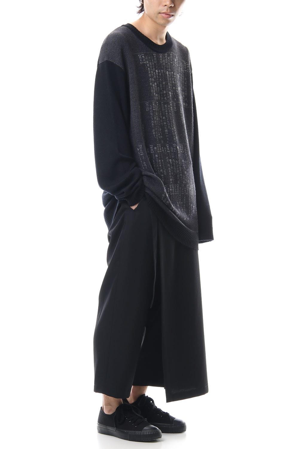 Dictionary print 7G Knit Top