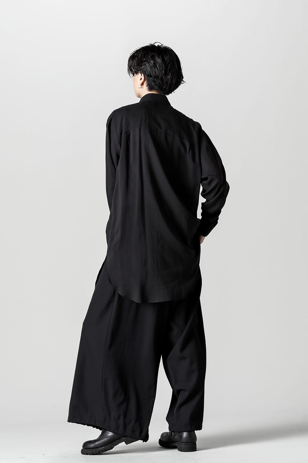 截ち切りジャボブラウス