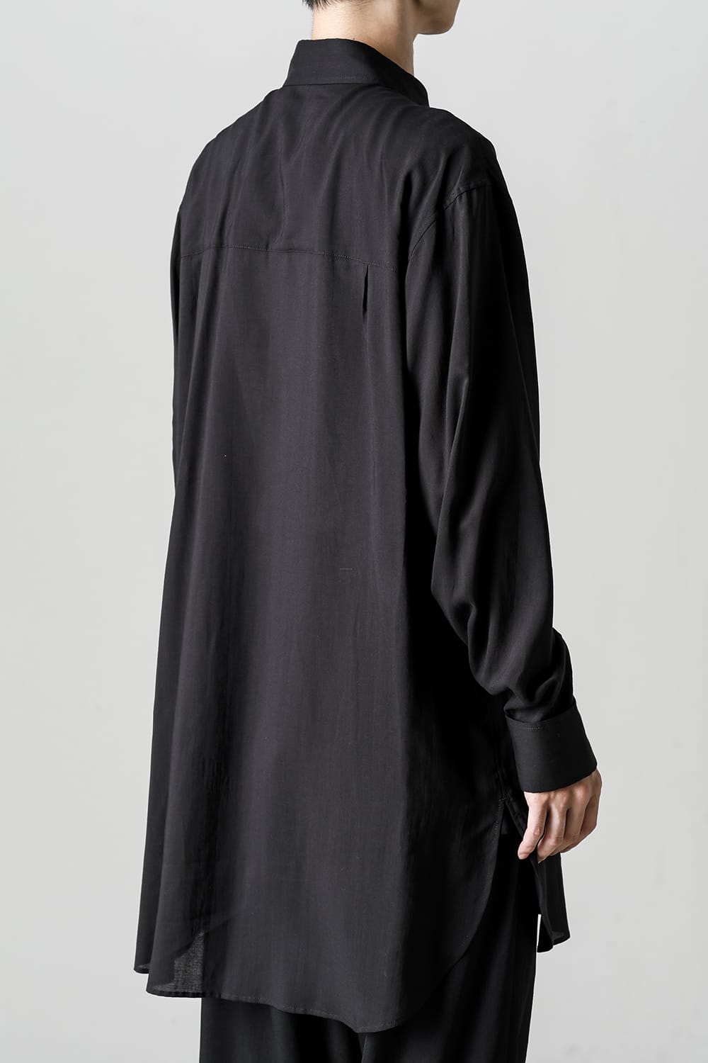 截ち切りジャボブラウス