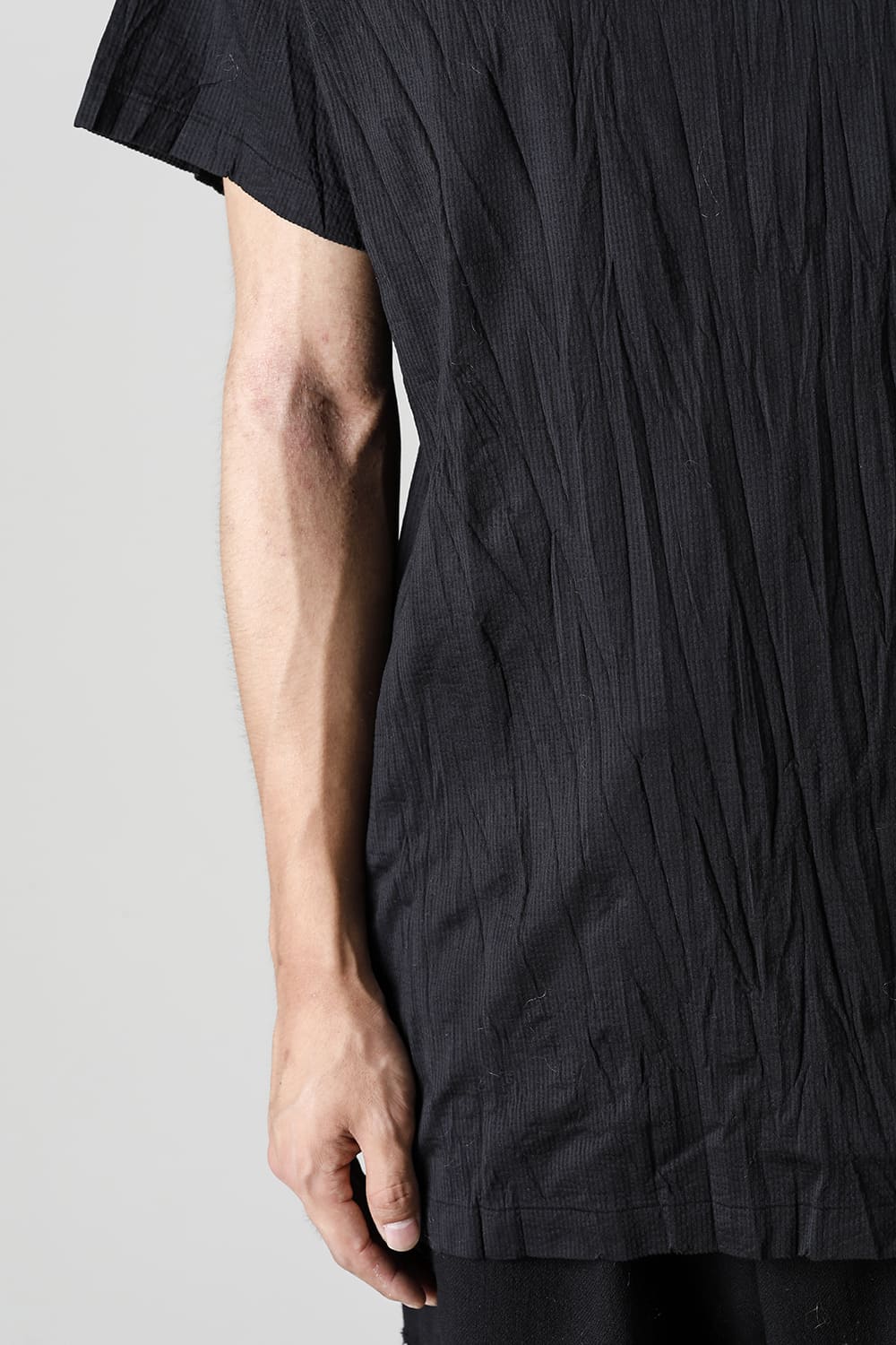 Wrinkled Short Sleeve Black