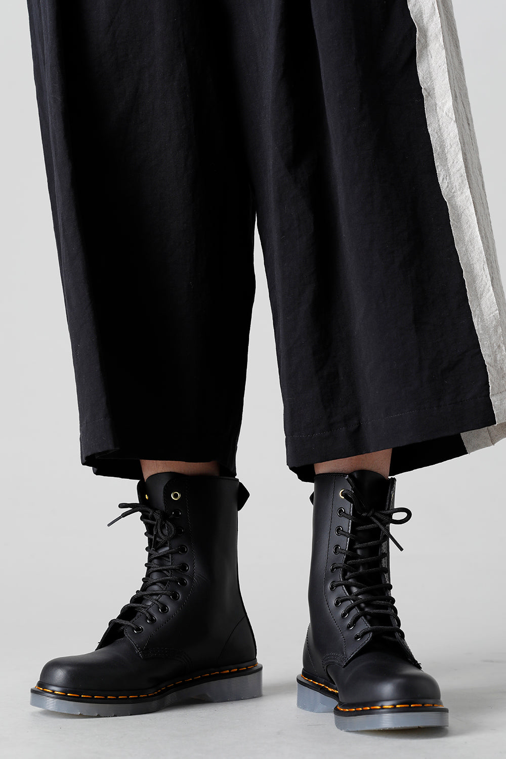 Yohji Yamamoto × Dr.Martens 10Hole Zip