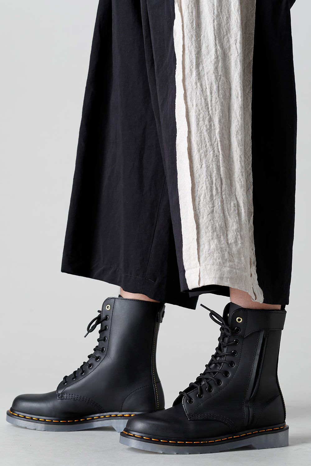 Yohji Yamamoto × Dr.Martens 10Hole Zip