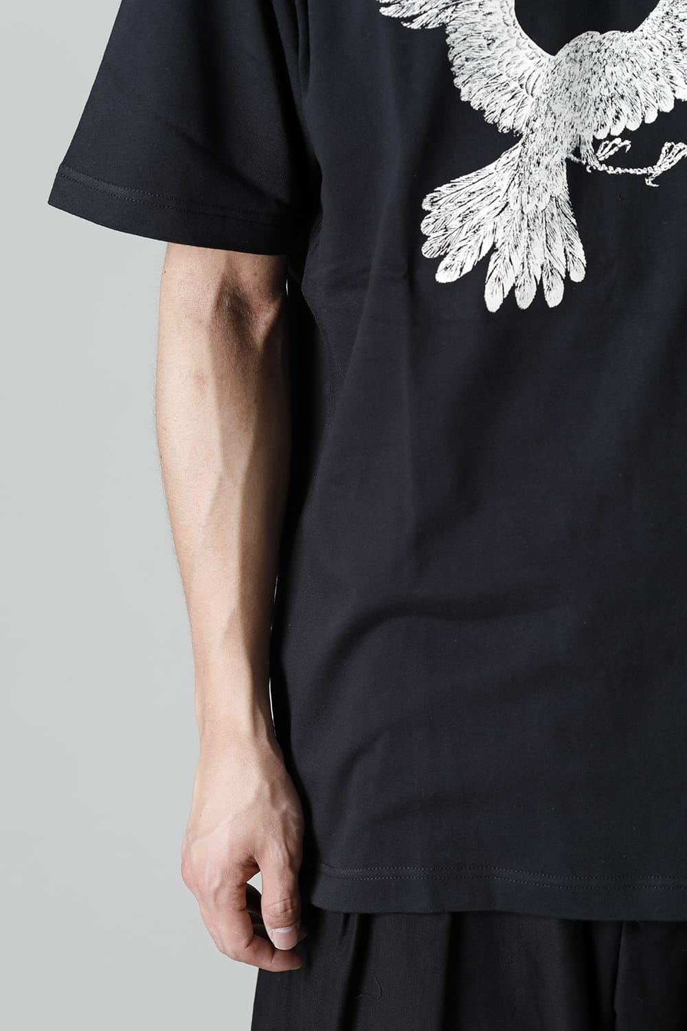 New Era × Yohji Yamamoto Crow Print Short Sleeve Tee