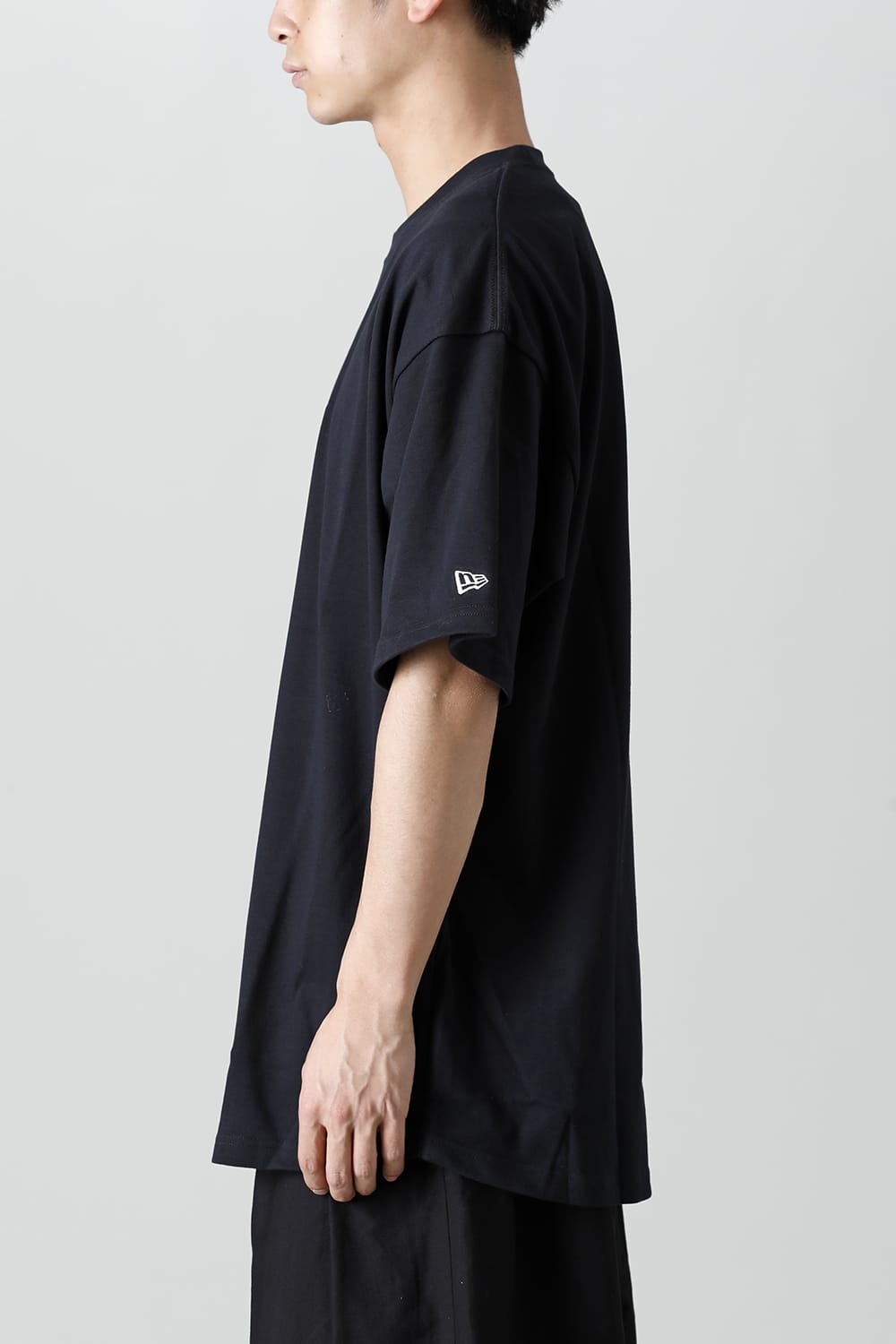 New Era × Yohji Yamamoto Logo Print Round Hem Short Sleeve Tee