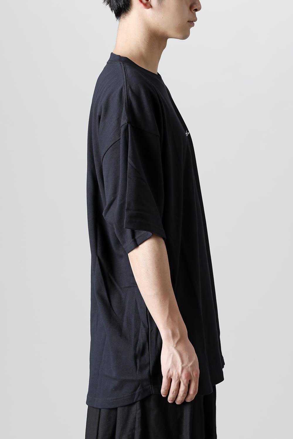 New Era × Yohji Yamamoto Logo Print Round Hem Short Sleeve Tee