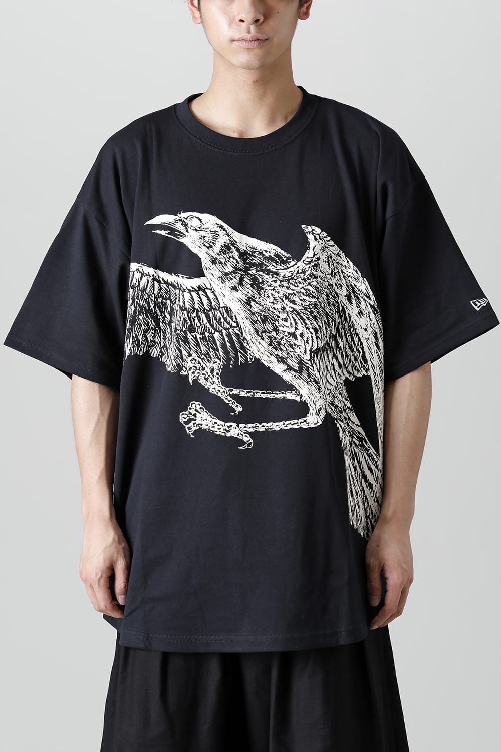 New Era × Yohji Yamamoto Crow Print Round Hem Short Sleeve Tee
