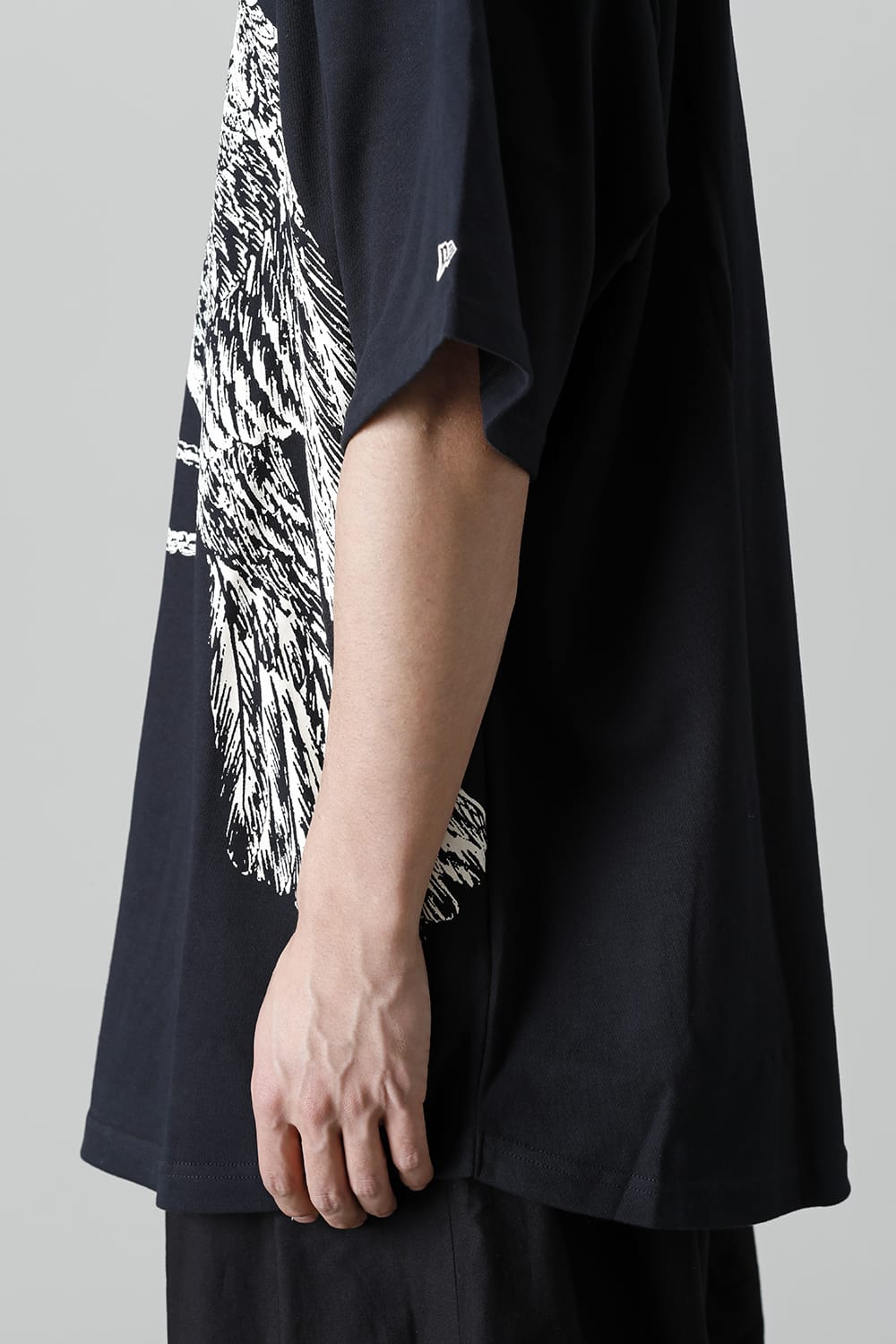 New Era × Yohji Yamamoto Crow Print Round Hem Short Sleeve Tee