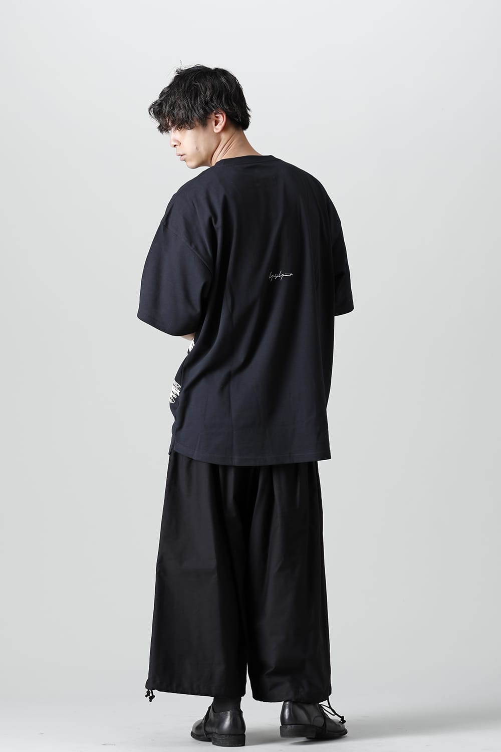 New Era × Yohji Yamamoto Crow Print Round Hem Short Sleeve Tee