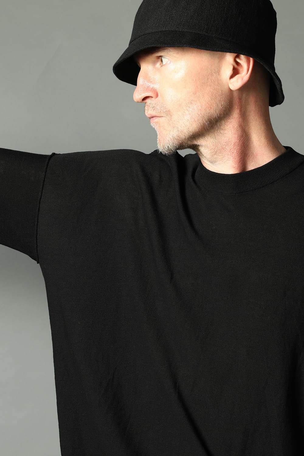 ルーズフィット ニットロングスリーブ シルク/コットン  ブラック