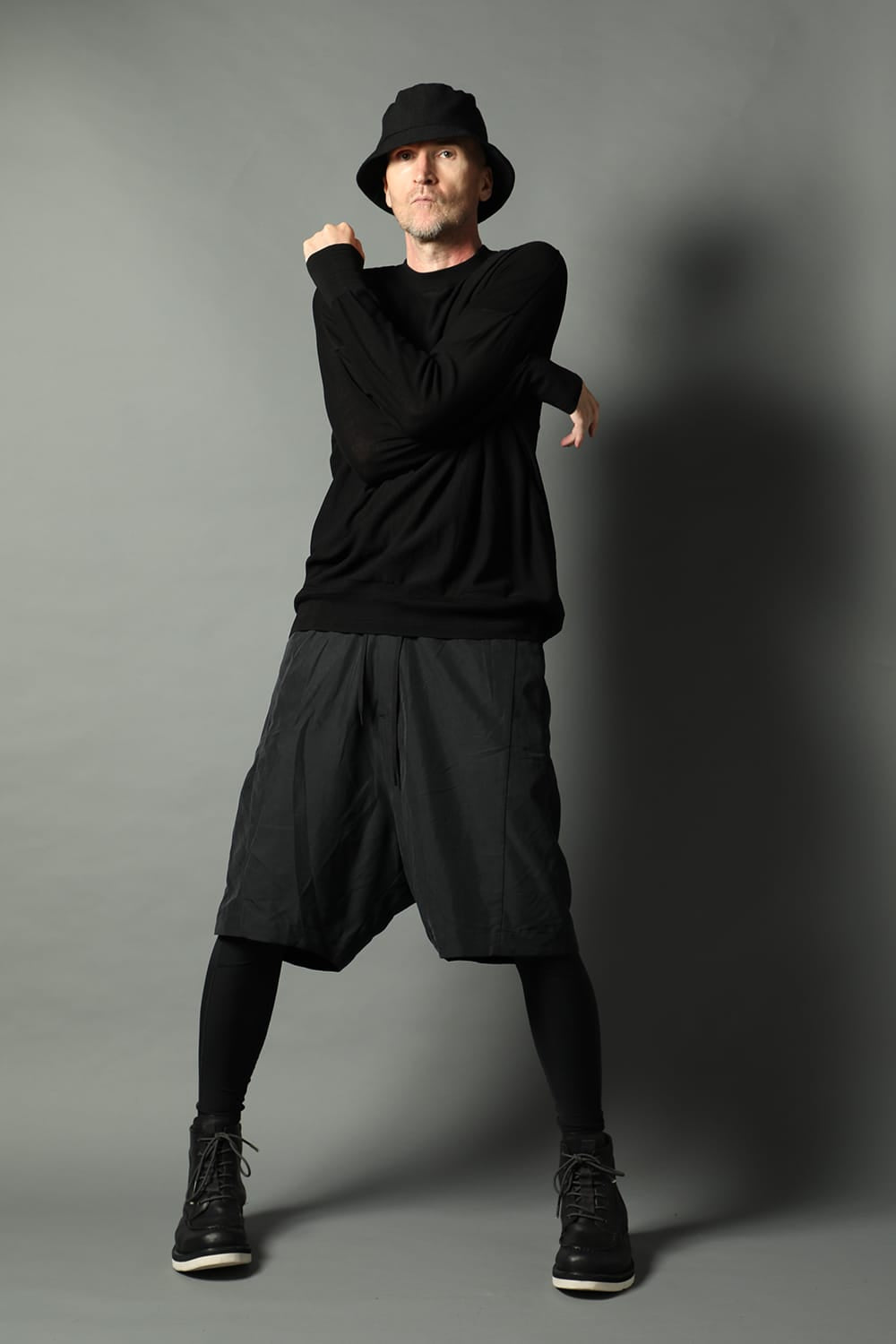 ルーズフィット ニットロングスリーブ シルク/コットン  ブラック